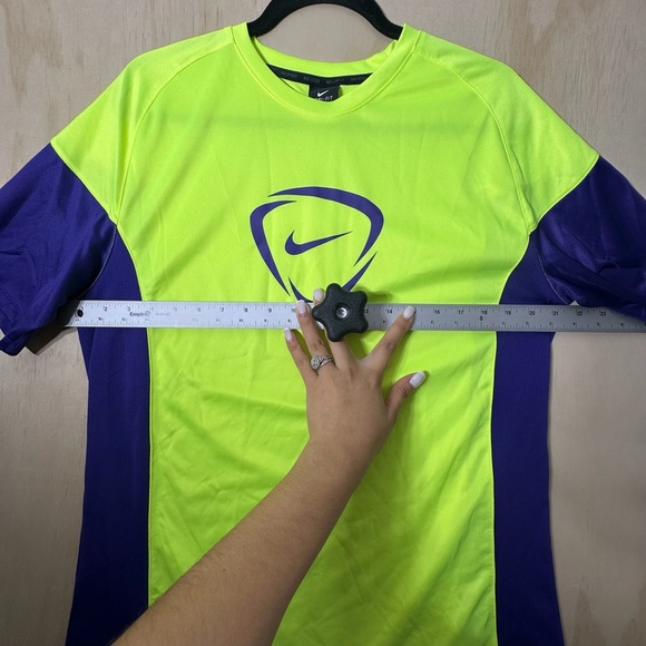 Nike Academy Dri-Fit jersey Neon Green And Purple Size Large - Picture 5 of 11